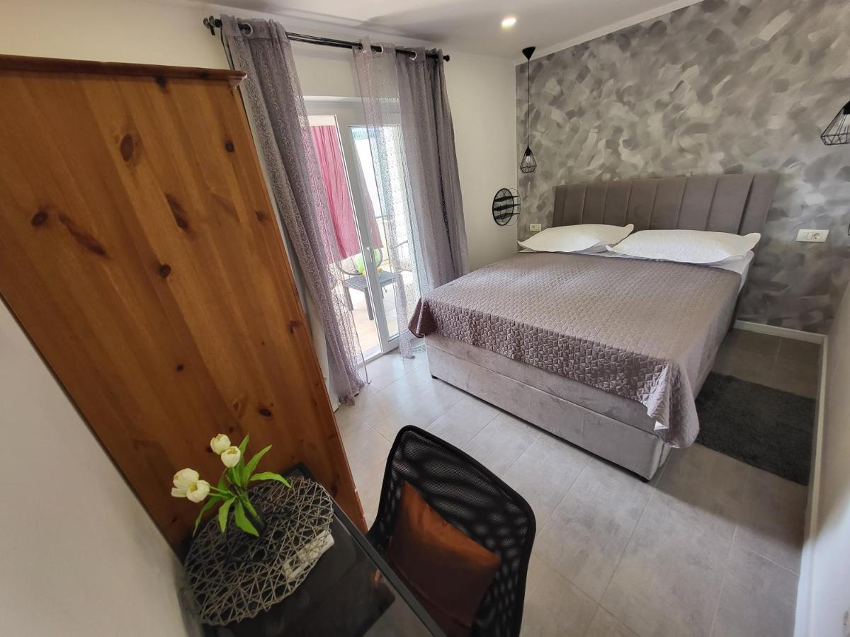 Apartment Nikmar Makarska