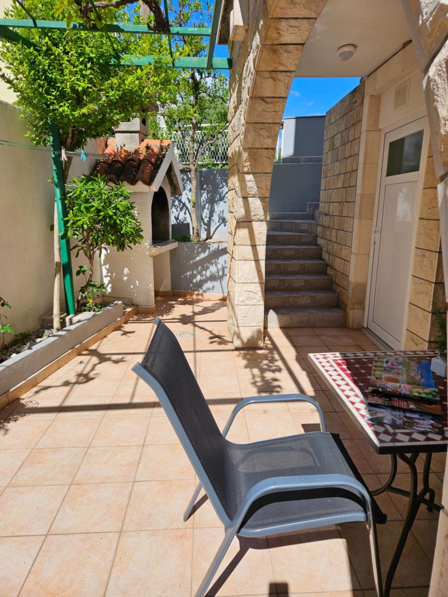 Nikmar Apartment
