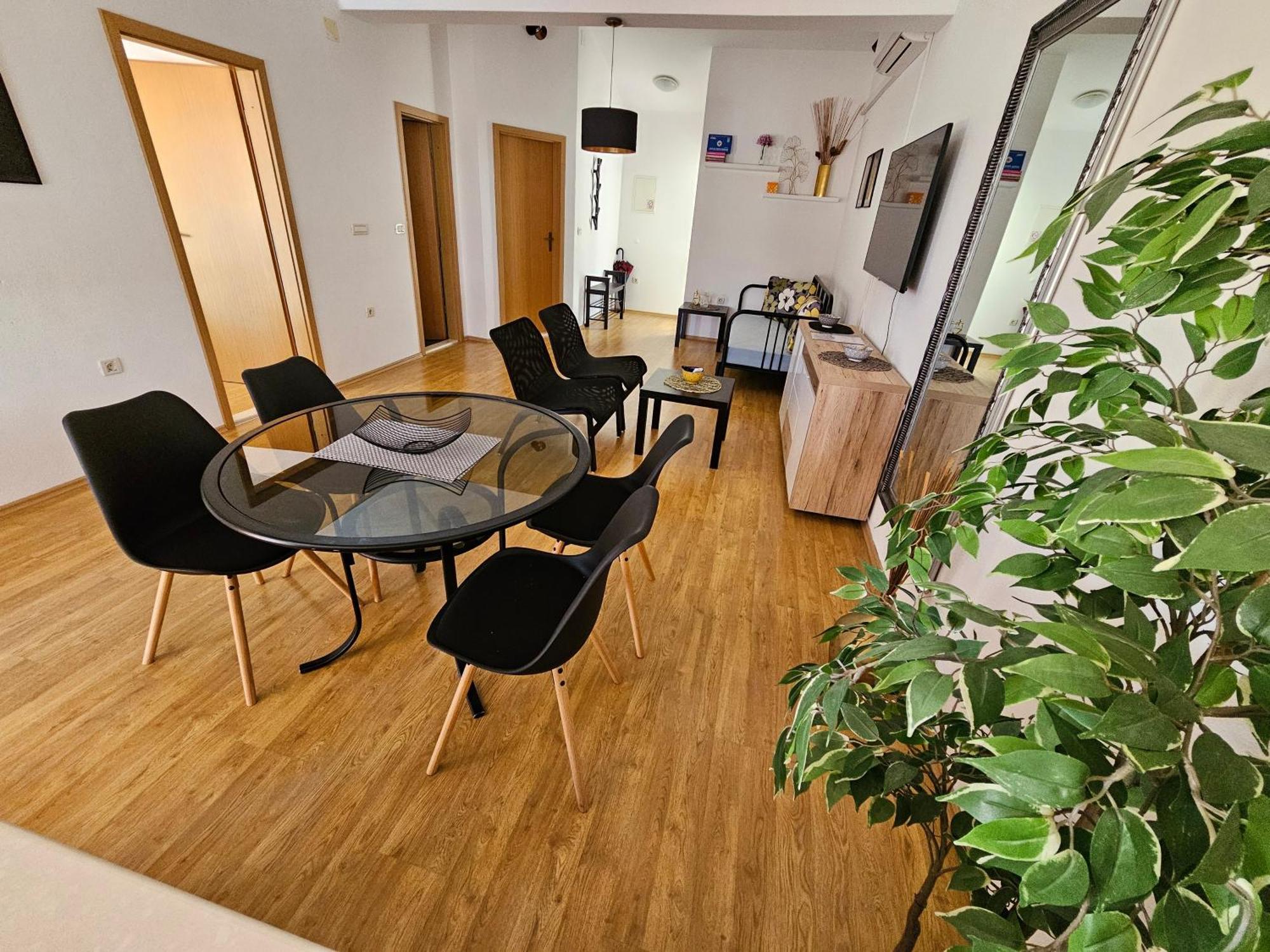 Apartment Nikmar